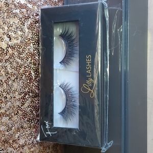 Lily Lashes "NYC" faux Mink false lashes cruelty free New In Box
